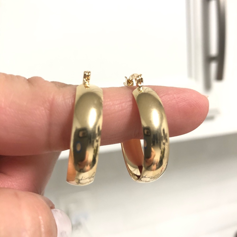 18k Gold Filled Hoop Earrings - Picture 2 of 8